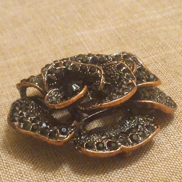 Vintage Layered Rose Antiqued Copper tone Pendant, Black Rhinestones - Picture 2 of 4